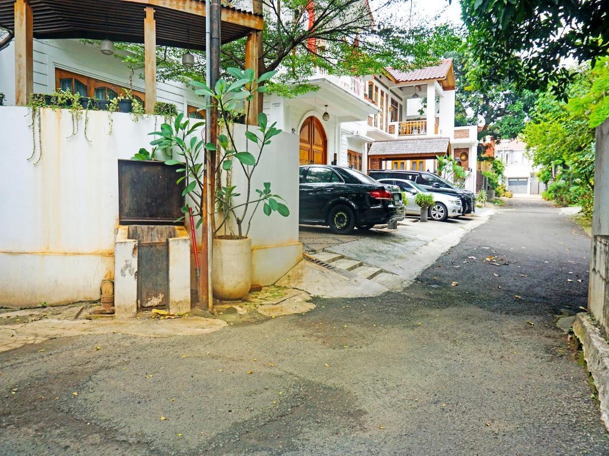 Oyo 91412 Ameera Inn Syariah Jakarta Exterior foto