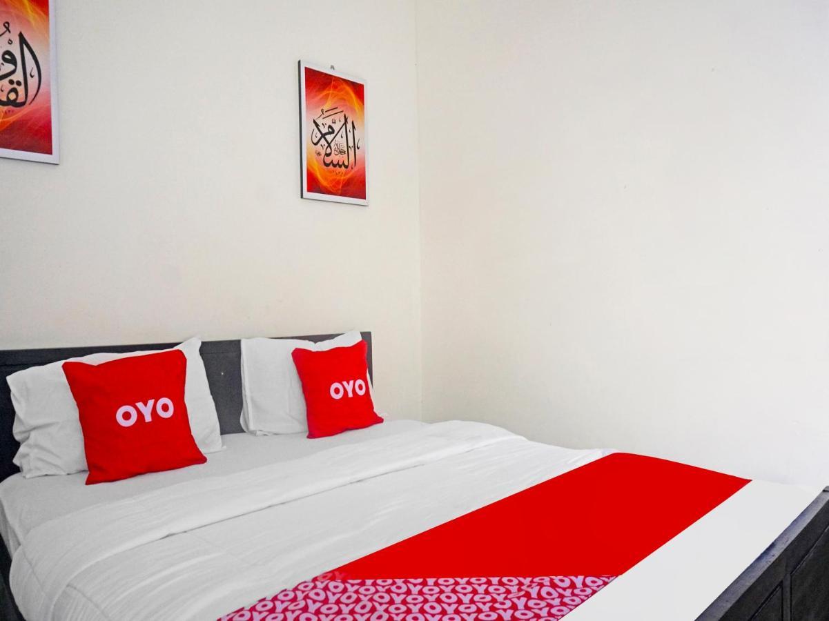 Oyo 91412 Ameera Inn Syariah Jakarta Exterior foto